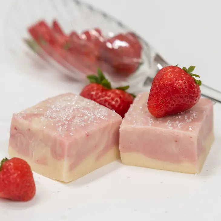 Strawberry Champagne Fudge (1/2 lb Package)